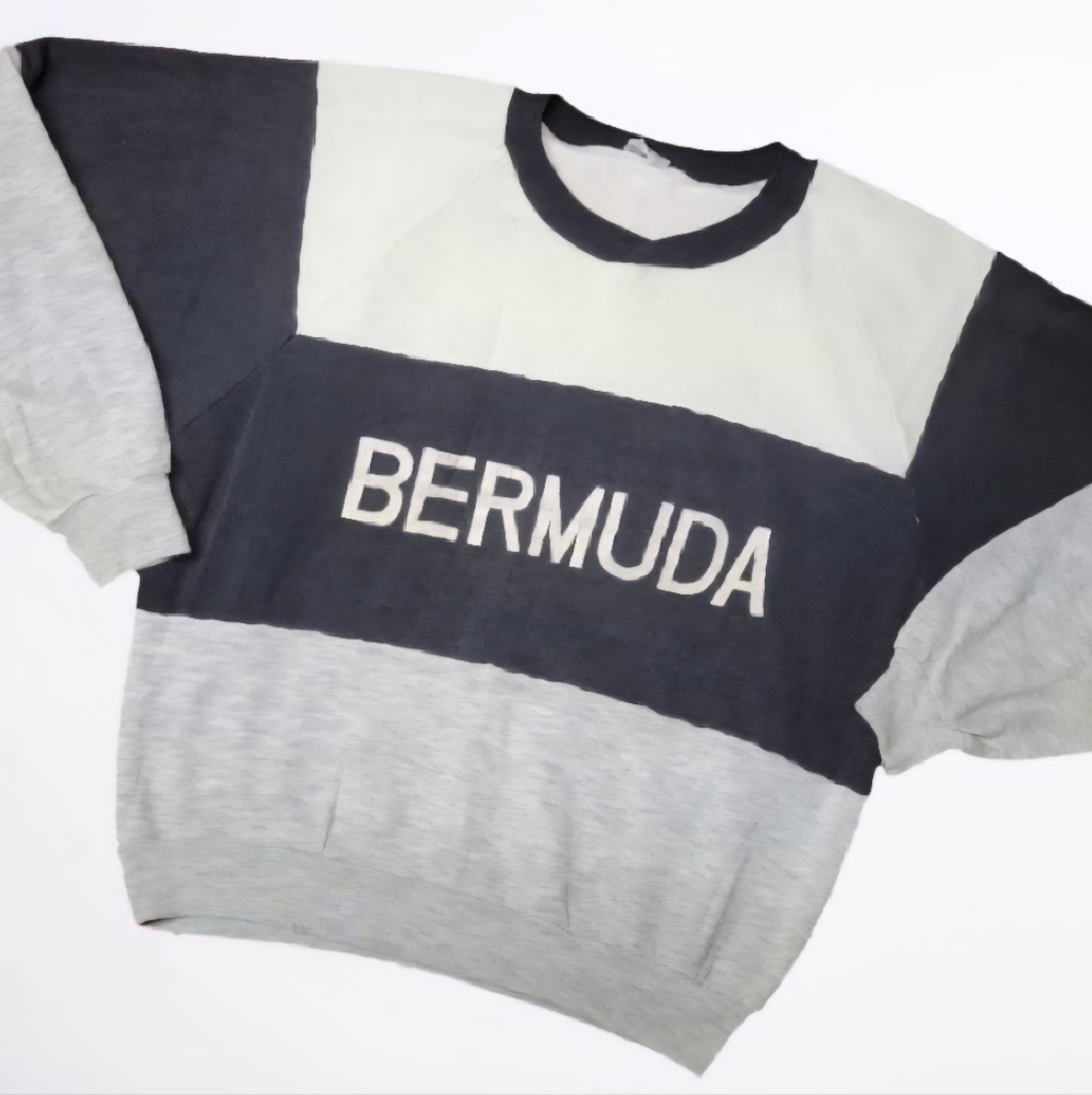 Vintage 1980s Bermuda Sweatshirt Colorblock Raglan Crewneck Size XL Crop (A8)